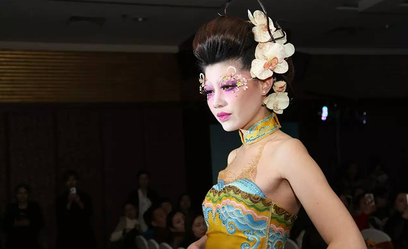 直击现场  毛戈平大师“明星化妆秘笈”美妆课堂
